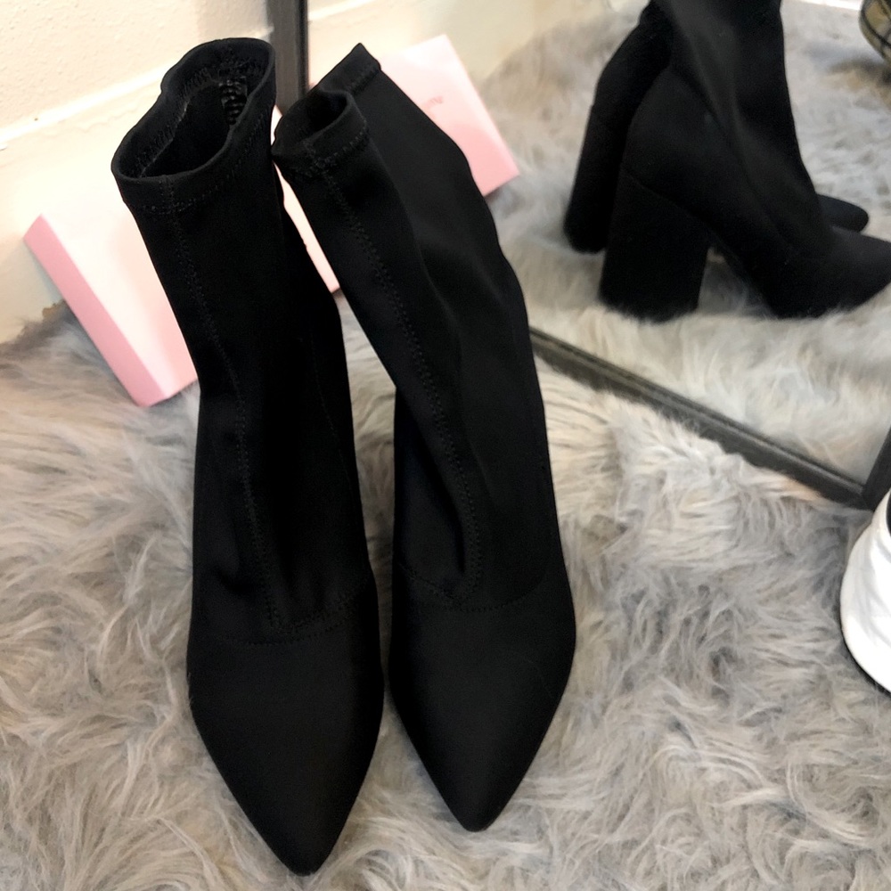 Fashion Nova Sock Block Heel Booties Size 9 - Picture 7 of 11